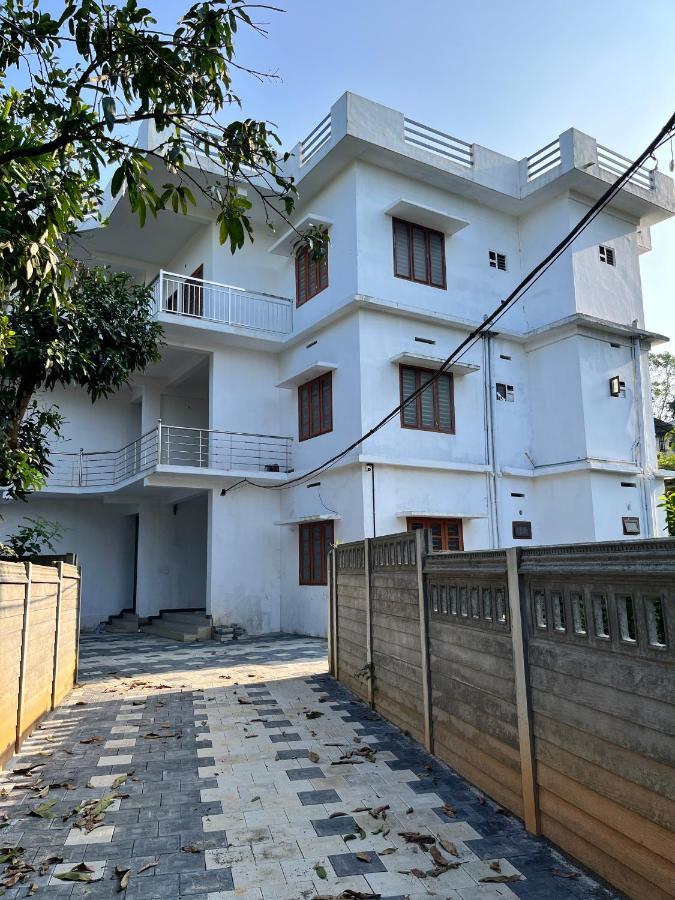 Wayanad Biriyomz Residency, Kalpatta, Low Cost Rooms And Deluxe Apartment Zewnętrze zdjęcie